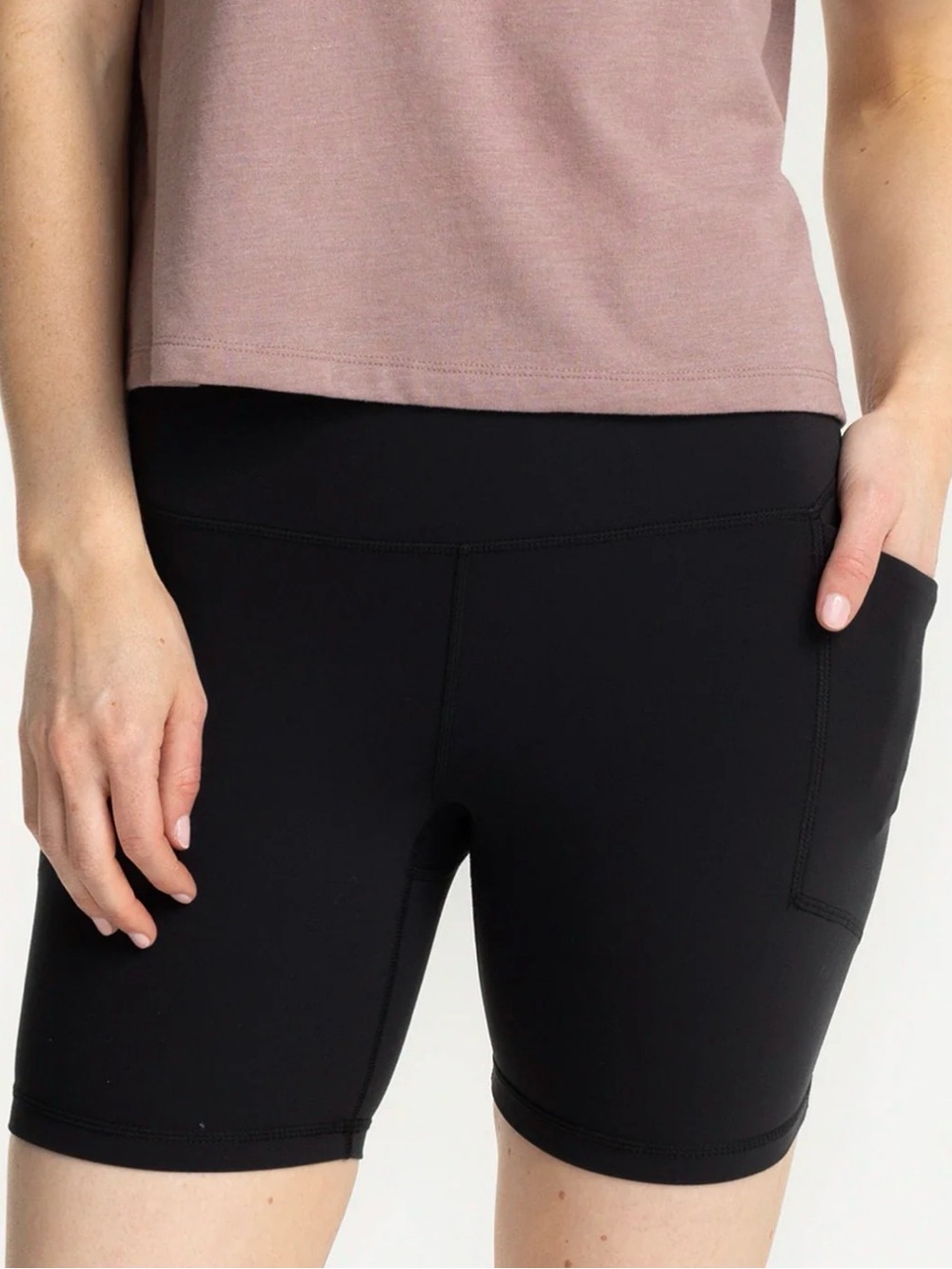 Free Fly Women's All Day 6" Pocket Short Black size Large